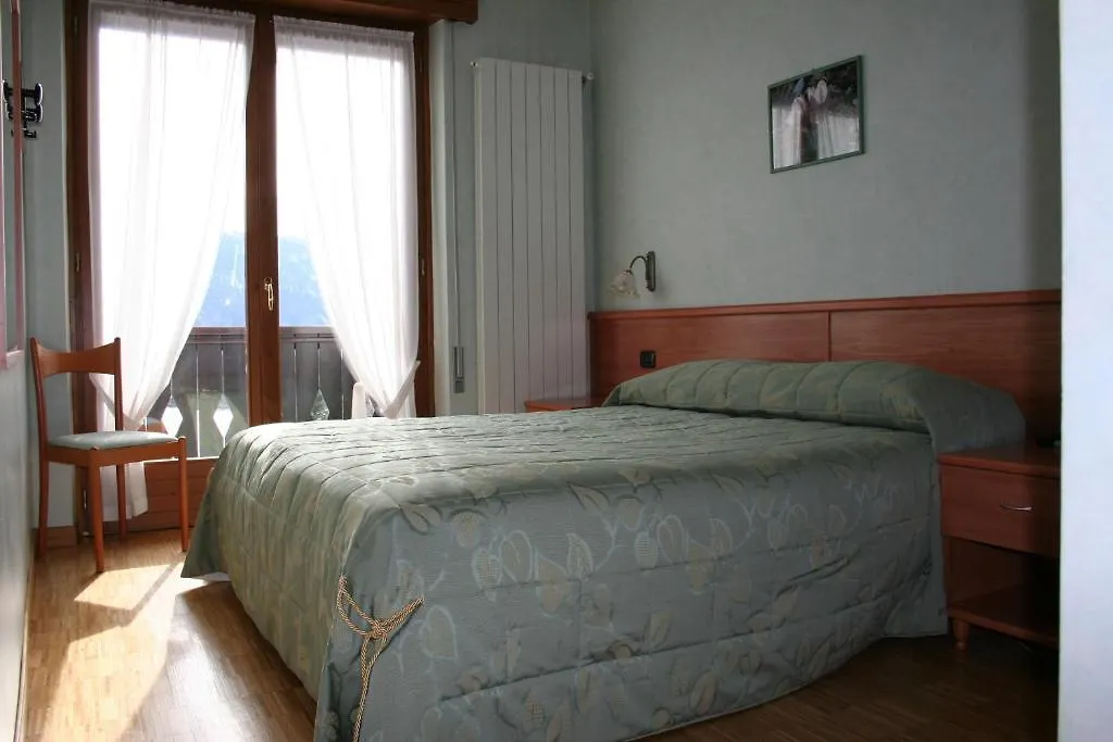 Hotel Migliorati Castione della Presolana 3*,